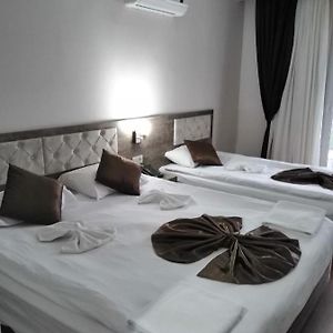 Standart Aile Odası