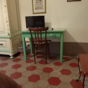 Camera grande con letto king size