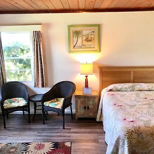 Basic Zimmer mit Queensize-Bett