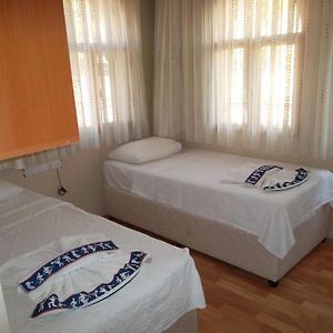 Klassieke Kamer met Twee Aparte Bedden