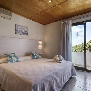 Zimmer mit zwei Einzelbetten