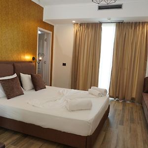 Deluxe Zimmer mit Kingsize-Bett