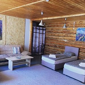 Zimmer mit zwei Einzelbetten