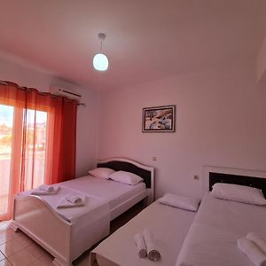 Deluxe Zimmer mit Kingsize-Bett