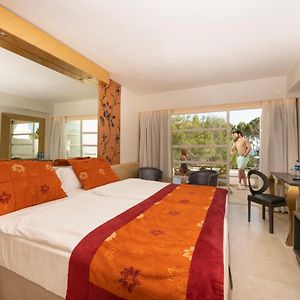 Standard Zimmer mit Kingsize-Bett
