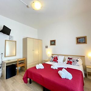 Beach King Room