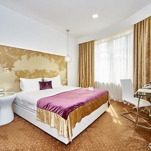 Camera standard con letto king size