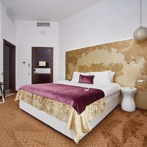 Camera superior con letto king size