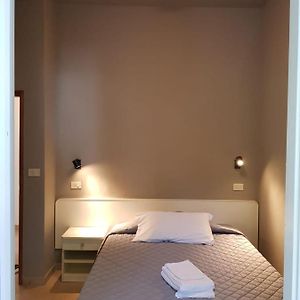 Camera con letto king size