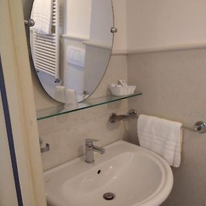 Camera familiare con letto king size
