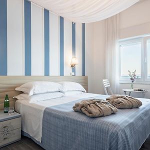 Camera deluxe con letto queen size