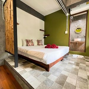 Standard Zimmer mit Kingsize-Bett