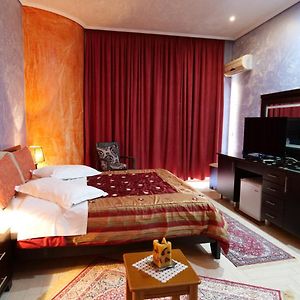 Camera con letto king size