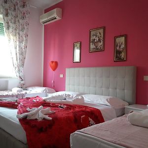 Camera quadrupla classica