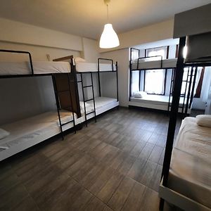 Dormitory Room Mixed