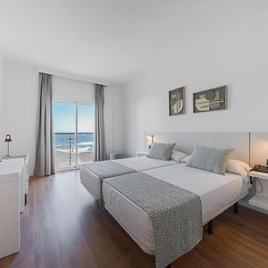 Zimmer mit zwei Einzelbetten