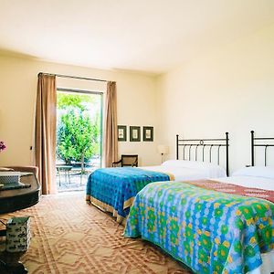 Camera con letto queen size
