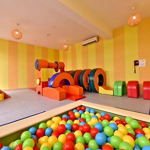 Tt Hotels Tropical Family Life Tropical