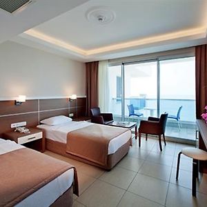 Standard Zimmer mit Kingsize-Bett