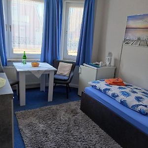 Großes Zimmer