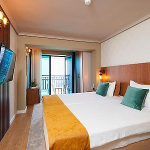 Twin Room Balcony Side Sea View