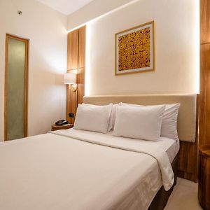 Deluxe Zimmer mit Kingsize-Bett