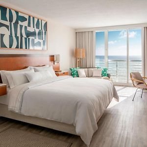 Zimmer mit Kingsize-Bett und mit Ozeanblick