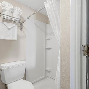 Kamer met een King Size Bed en Uitzicht op de Oceaan