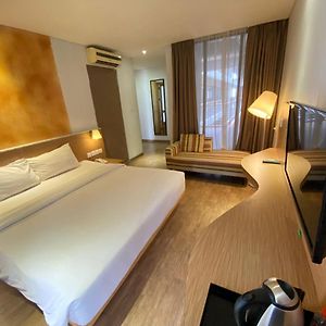 Deluxe Zimmer mit Kingsize-Bett