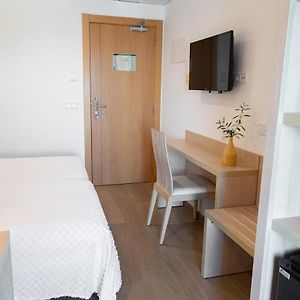 Zimmer mit zwei Einzelbetten