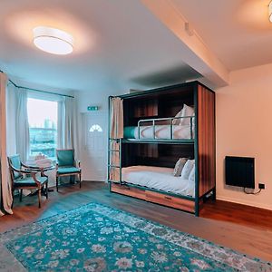 Bed 8-Bed Mixed Dormitory Room
