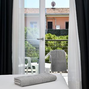 Superior  Beach Room