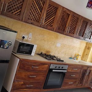 Appartement à 2 Chambres à Coucher au Dernier Étage