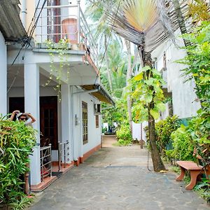 Summer Lanka Surf House