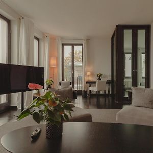 Privates Zimmer mit Kingsize-Bett