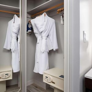 Habitación con Cama King