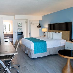 Zimmer mit Kingsize-Bett