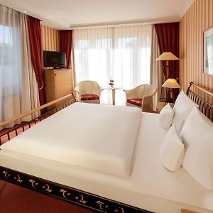 Standard Zimmer mit Kingsize-Bett