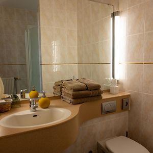 Superior Zimmer mit Kingsize-Bett