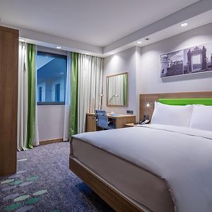 Kamer met een Queen Size Bed