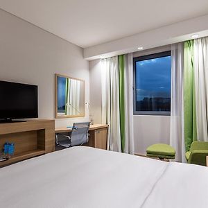 Kamer met Rolstoeltoegankelijkheid met een Queen Size Bed