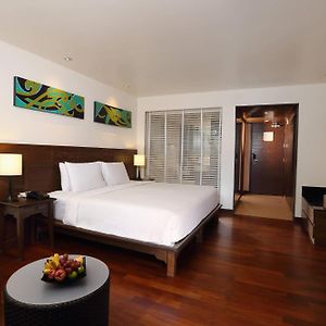 Zimmer mit Kingsize-Bett