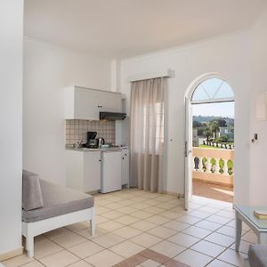 Sea Side Suite