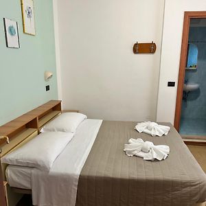 Camera standard con letto king size