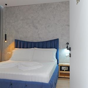 Camera con letto king size