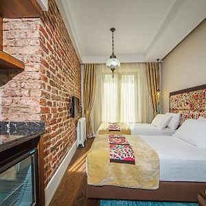 Azade Suites