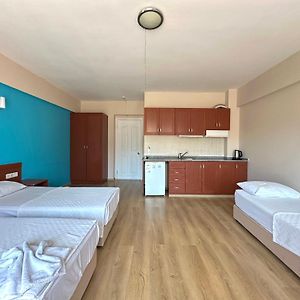 Studio Apart Odası