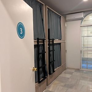 Dormitory Room Mixed