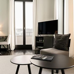 Privates Zimmer mit Kingsize-Bett