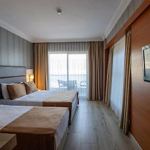Deluxe Zimmer mit Kingsize-Bett